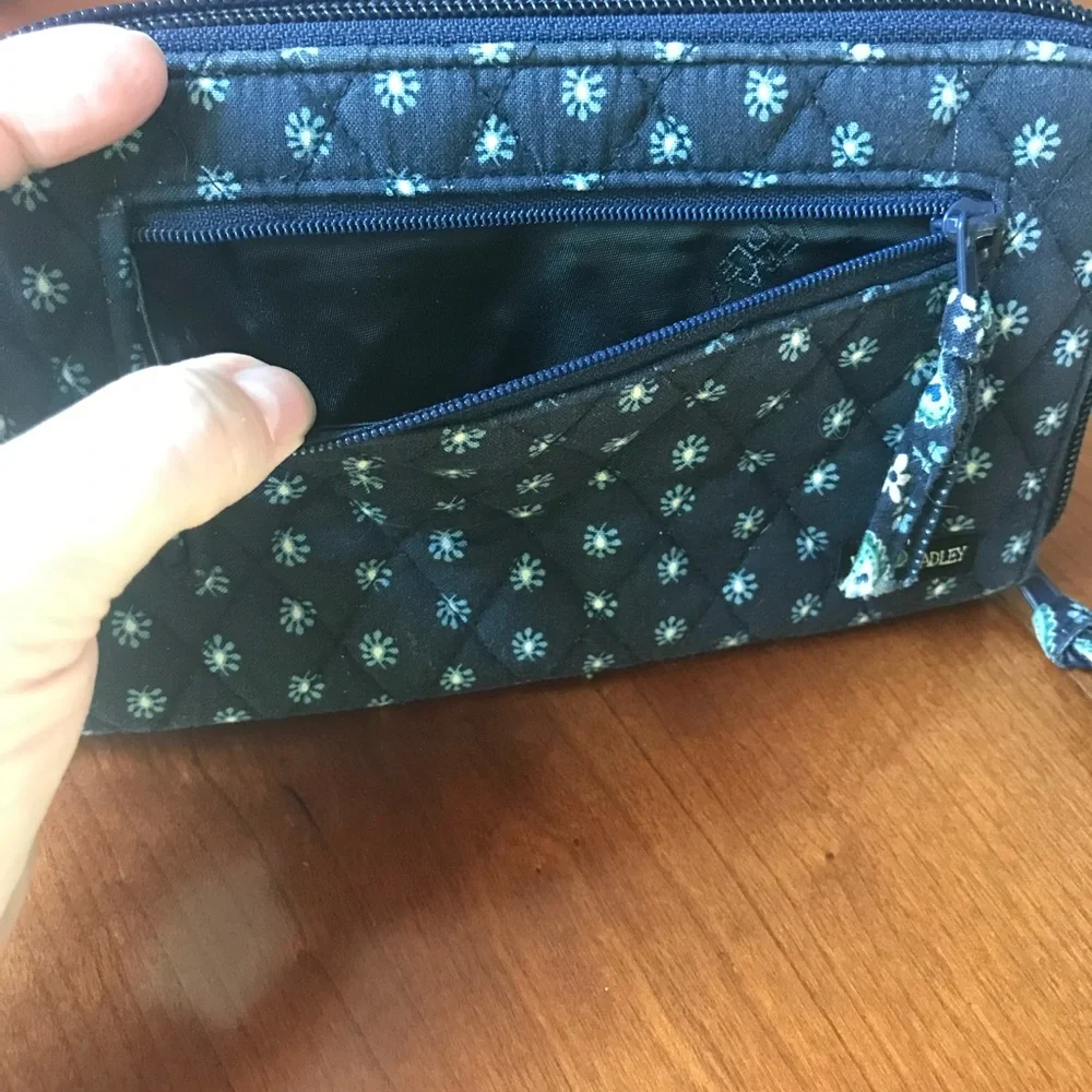 VERA BRADLEY Zip Around Wallet in Seaport Navy Pattern